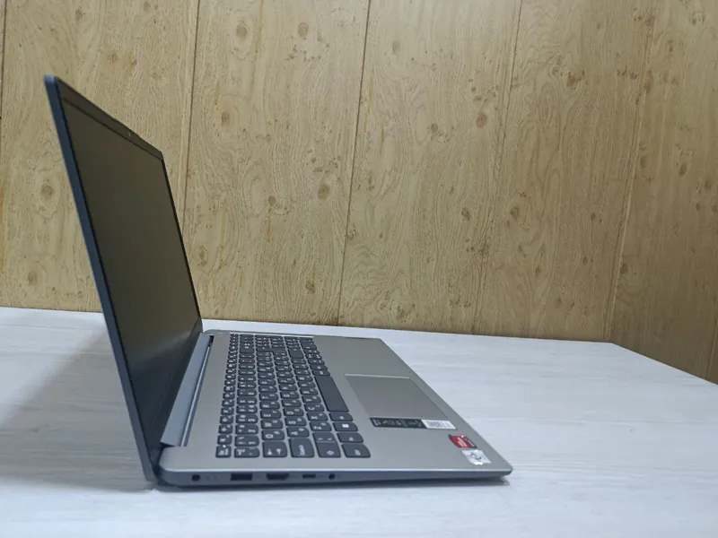 Продаётся ноутбук Lenovo