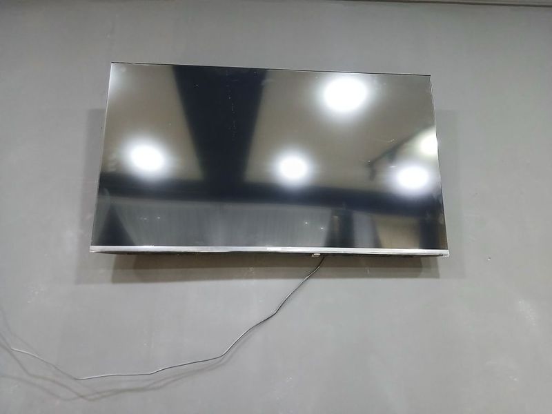 smart televizor 43talik yangi smart televizor 43talik yangi