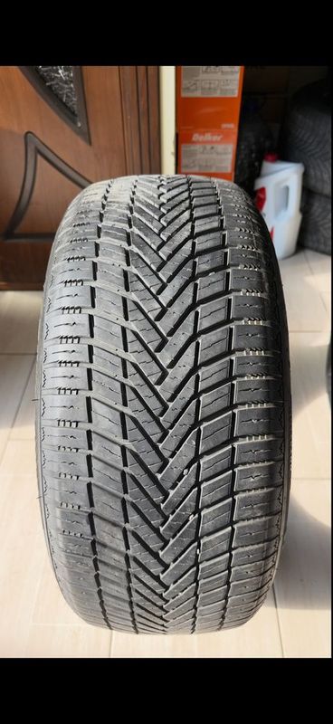 Delmax R17 235/55 Delmax R17 235/55