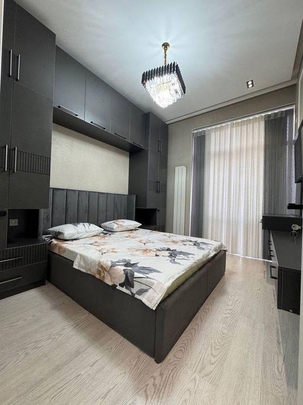 Ц2 Алайски новастройка 2 ком 8 этаж 10 этажка все ест фото реално