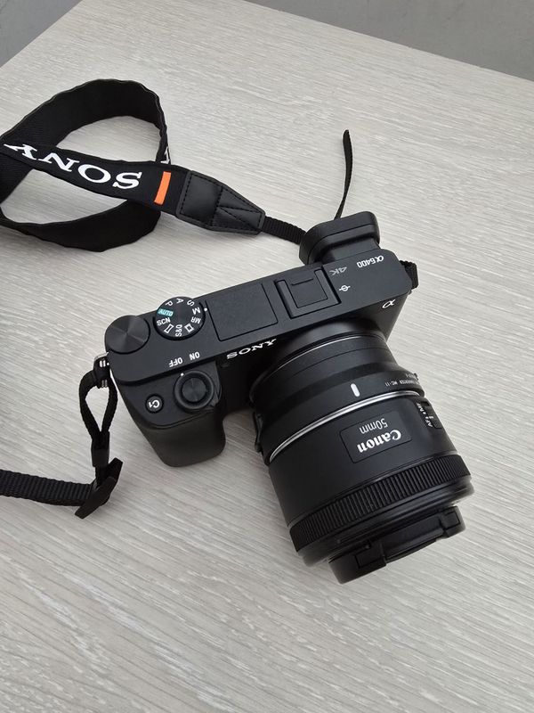 Камера Sony a6400