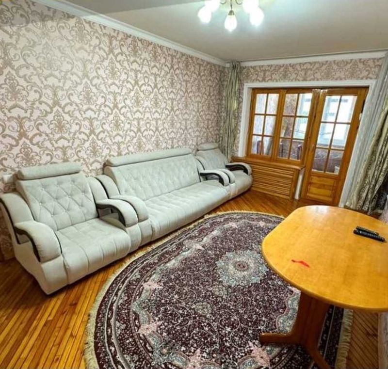 Сдам 3/4/4 квартиру на Генерал Петрова, Максим Горький, БИЙ,148 школа. Сдам 3/4/4 квартиру на Генерал Петрова, Максим Горький, БИЙ,148 школа.