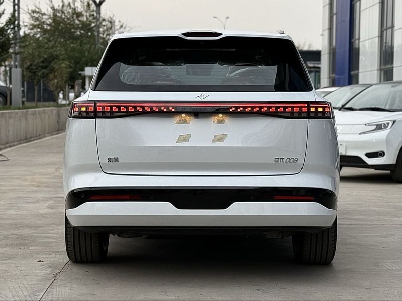 Dongfeng ep008 запчасти орқа урта фара Dongfeng ep008 запчасти орқа урта фара