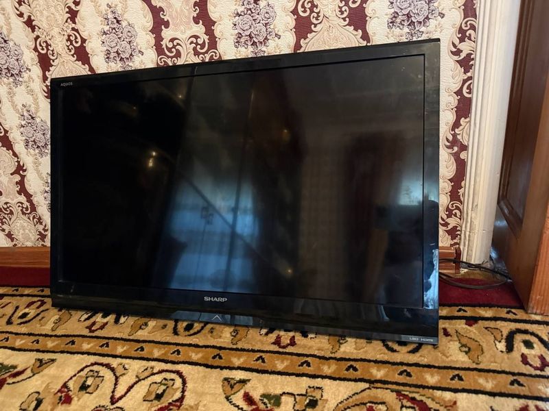Telelevizor sotiladi Sharp 32 Telelevizor sotiladi Sharp 32