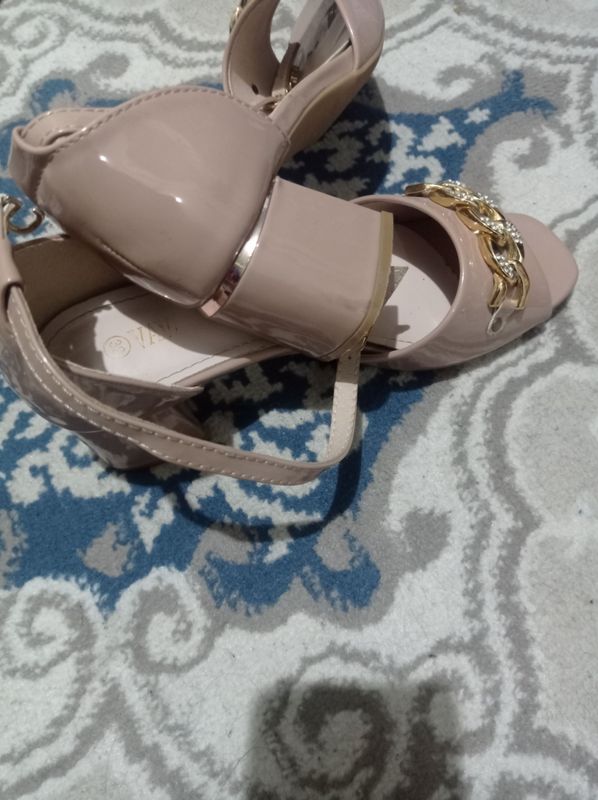 Sandali tavarimizni sifatiga gap yoʻq