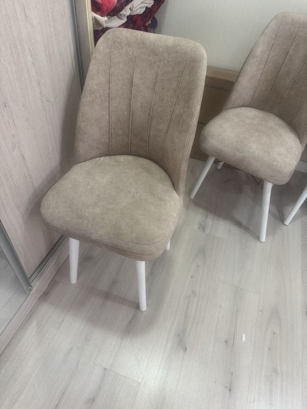 6 стул. 100$. Сама покупала дорого. 6 стул. 100$. Сама покупала дорого.