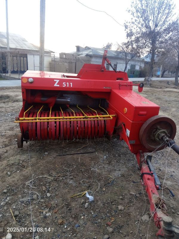 LTZ Traktor, Z511 pres aparat LTZ Traktor, Z511 pres aparat