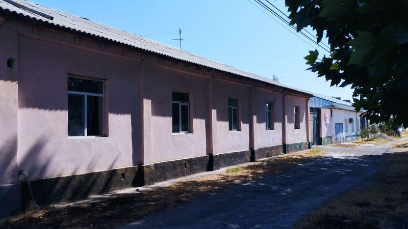 Tezda sotiladi SUPER narx 10 sotok 6 xona uy hovli Tezda sotiladi SUPER narx 10 sotok 6 xona uy hovli