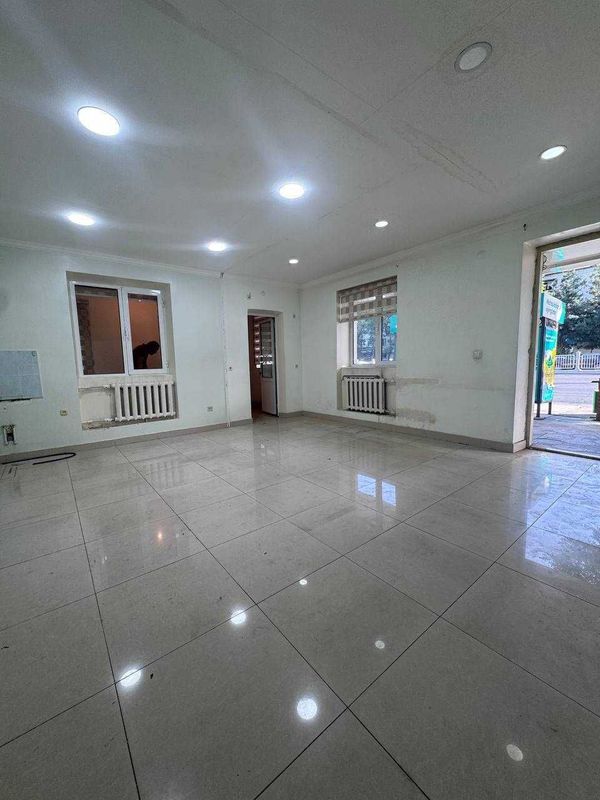 Нежилое помещение около Новза Golden House Нежилое помещение около Новза Golden House