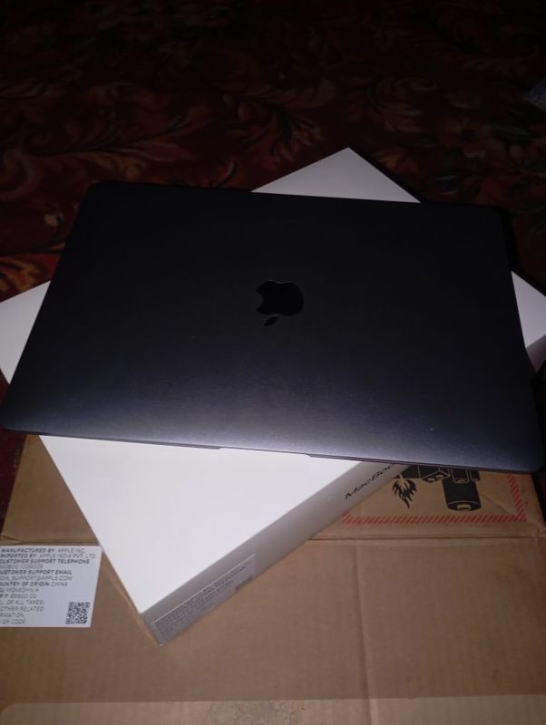 Macbook air 13 ram 8 SSD 256 Macbook air 13 ram 8 SSD 256
