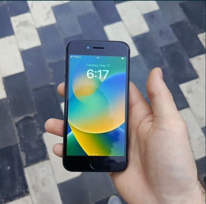 Продается Iphone 8 состояние хорошее цвет черный 64гб Продается Iphone 8 состояние хорошее цвет черный 64гб