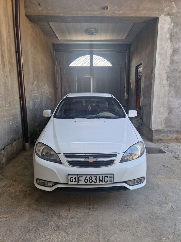 2020 - yil . Probeg 60.000 kraska toza . Kamera star stop 906 megicar 2020 - yil . Probeg 60.000 kraska toza . Kamera star stop 906 megicar