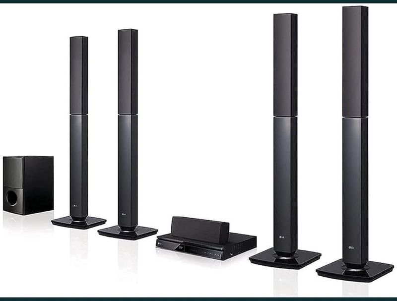 Domashniy kinoteatr LG 5.1 1000W Domashniy kinoteatr LG 5.1 1000W
