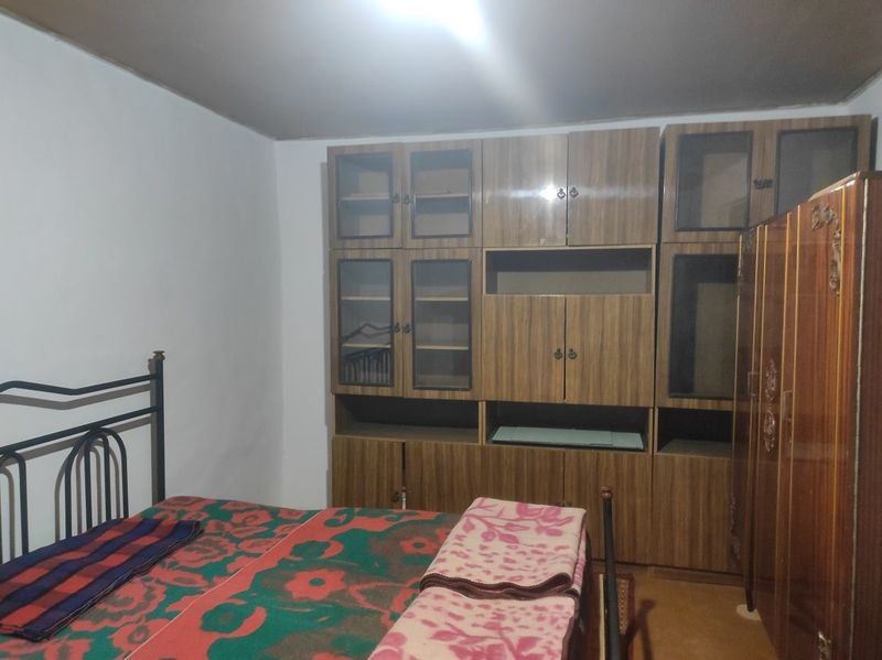 Зангиота ижарага 1 хонали ҳовли - жой 250 у. е. Срочно. Зангиота ижарага 1 хонали ҳовли - жой 250 у. е. Срочно.