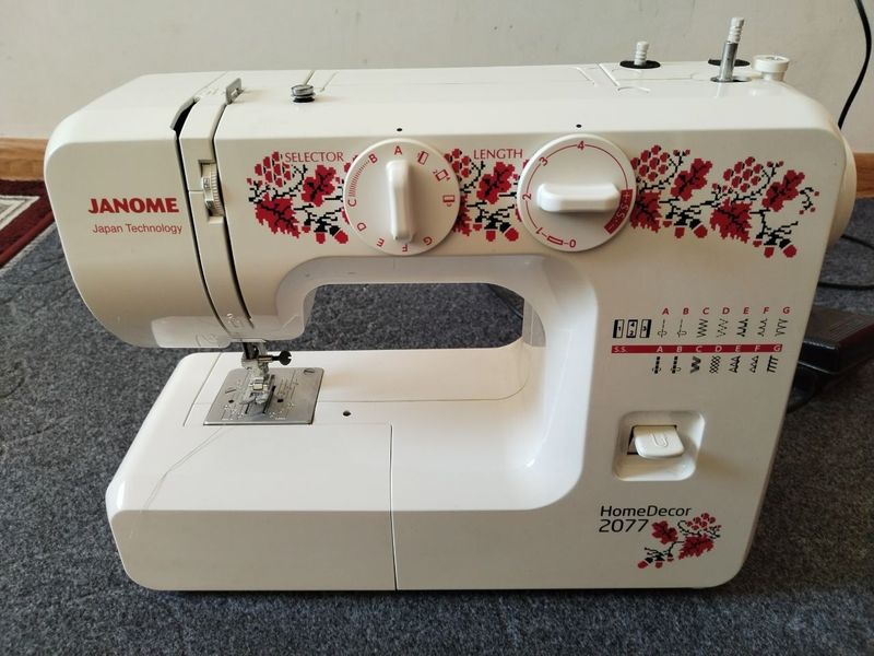 Janome chok moshina sotiladi