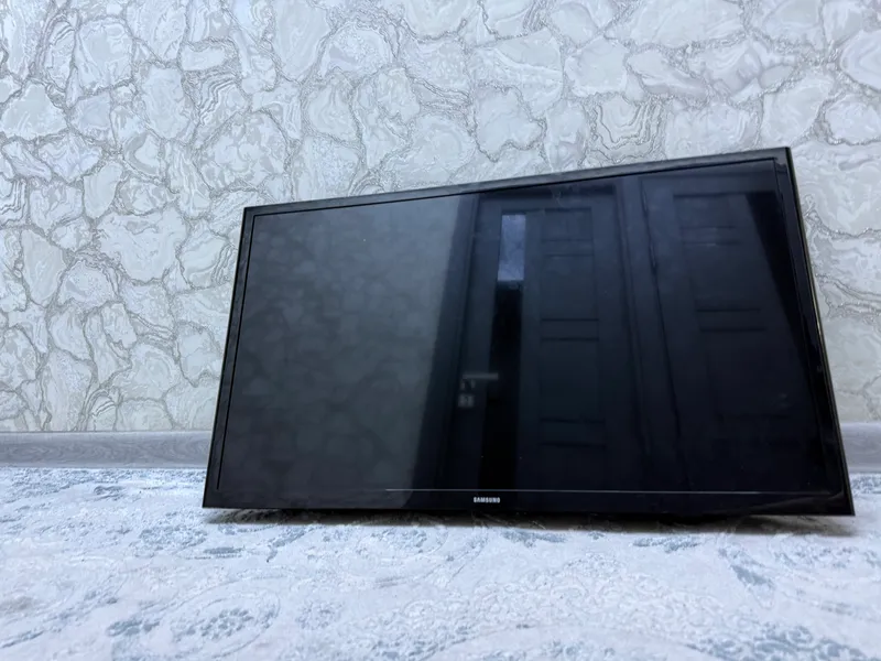 Advertisement - Cover Photo