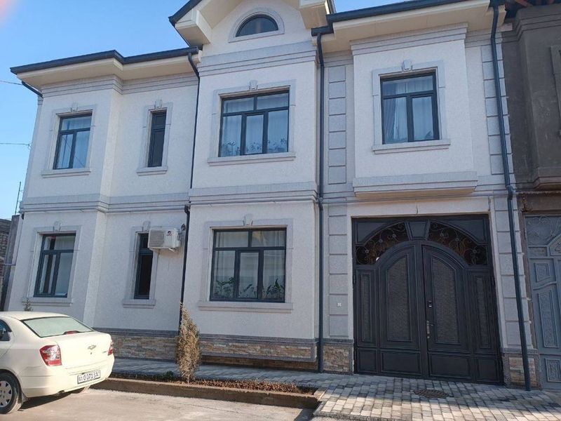 Sergeli Xonaboda yengi qurilgan hovli sotiladi 6 xona + 2 xoll Sergeli Xonaboda yengi qurilgan hovli sotiladi 6 xona + 2 xoll