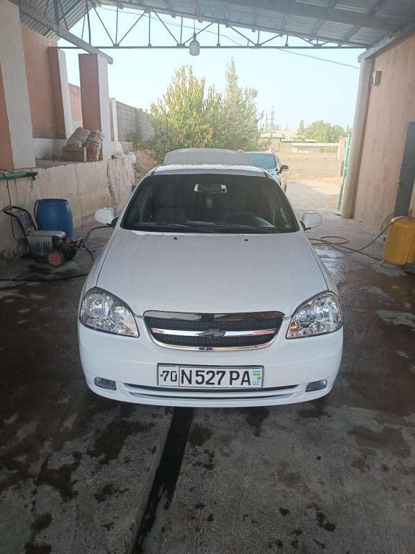 Lasetti 1.8 metani bor