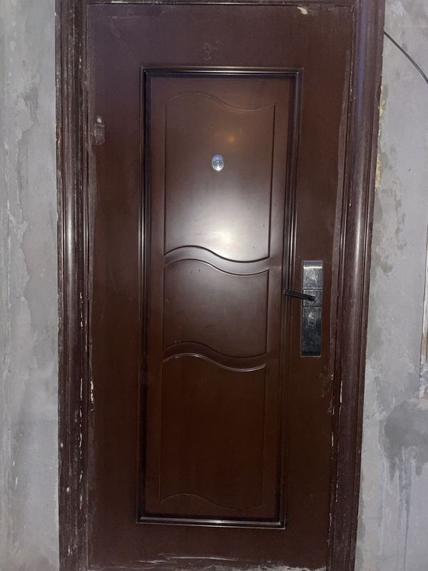 Продам входную дверь Продам входную дверь