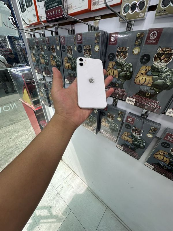 Iphone 11 oq 64 gb Iphone 11 oq 64 gb