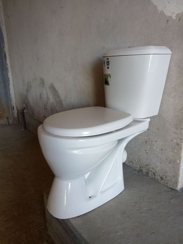 unitaz sotiladi. unitaz sotiladi.