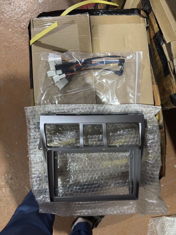 Tayota yaris vios 2005/2013 ramka kabel teyes monitor uchun Tayota yaris vios 2005/2013 ramka kabel teyes monitor uchun