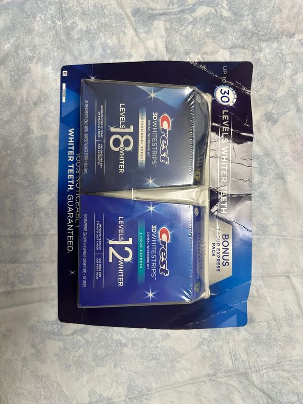 Набор отбеливающих полосок Crest 3D Whitestrips (2 вида) Набор отбеливающих полосок Crest 3D Whitestrips (2 вида)