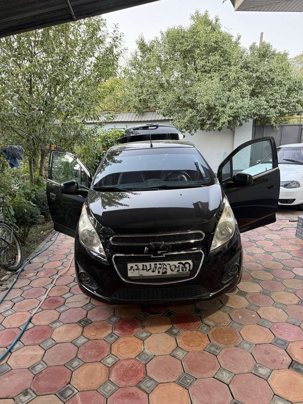 Spark mexanika qora propani bor