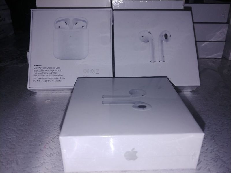 БЕПУЛ Доставка , Airpods 2.2 Lux made in Dubai автопауза. Шошилинг.