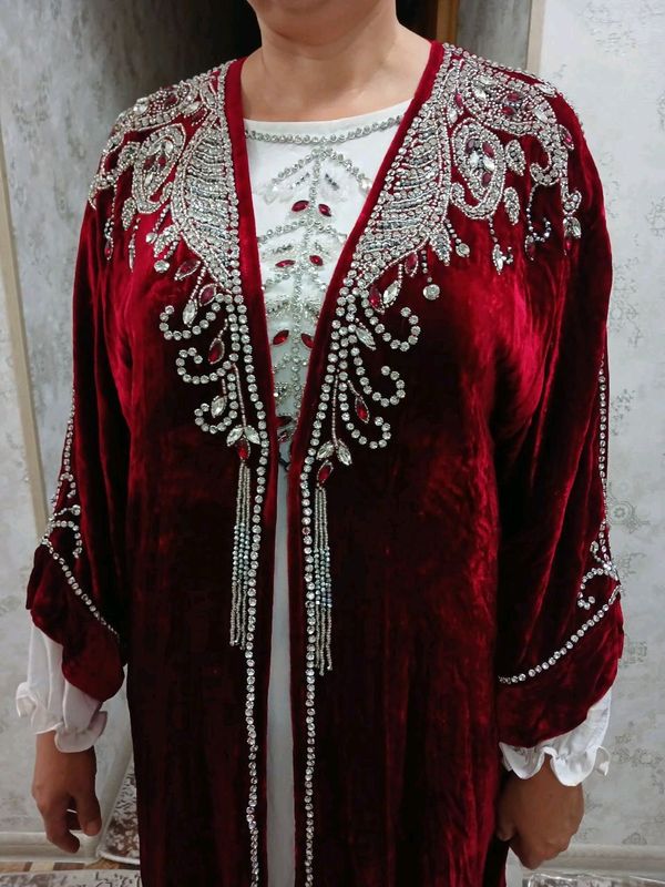 1 marta kiyilgan Abaya 54-razmer 1 marta kiyilgan Abaya 54-razmer