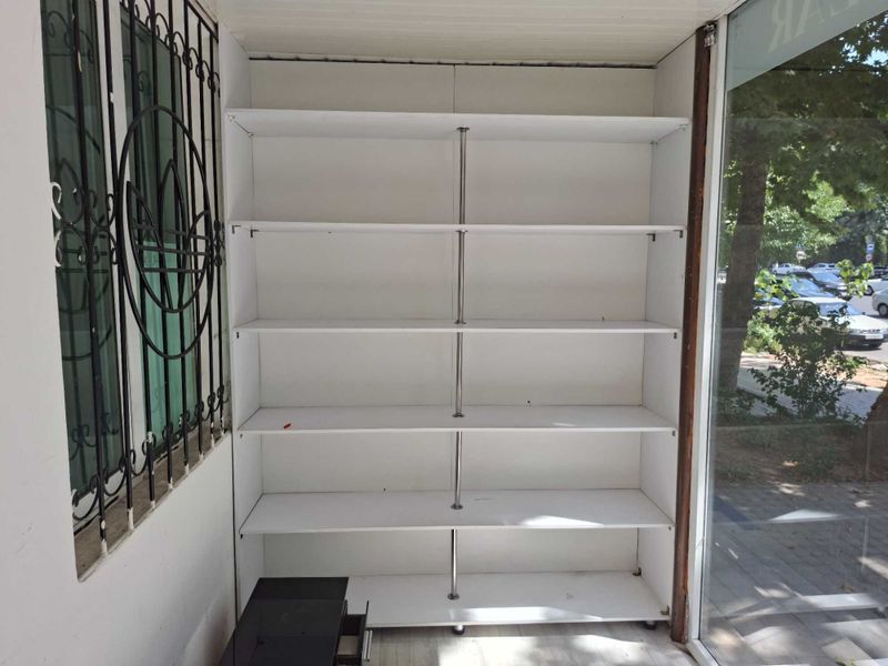 Polka MDF xolati yaxshi Polka MDF xolati yaxshi