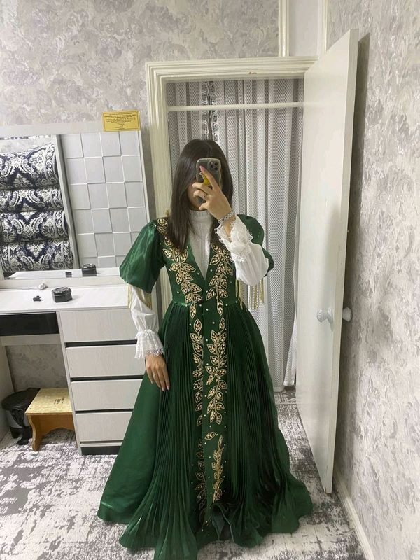 kelinlik ansanbli 600ming kelinlik ansanbli 600ming
