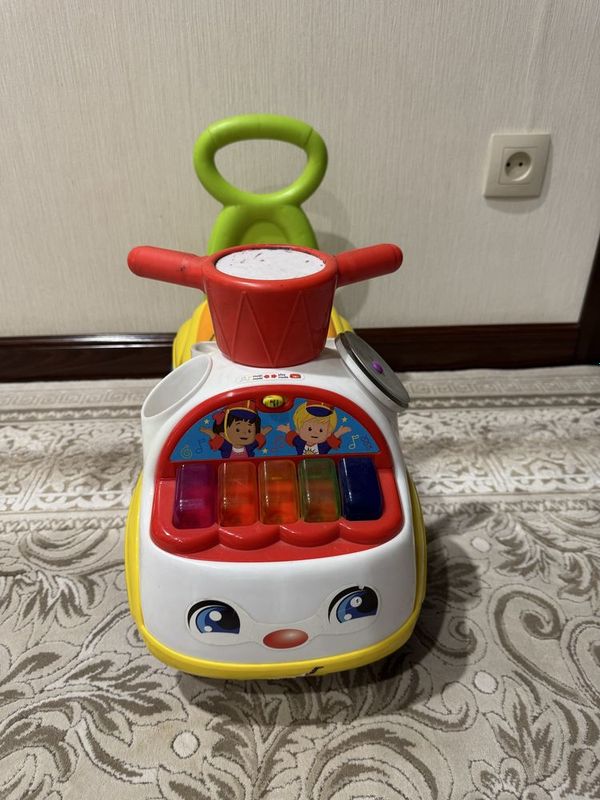 Машинка толокар с urbantoys Машинка толокар с urbantoys