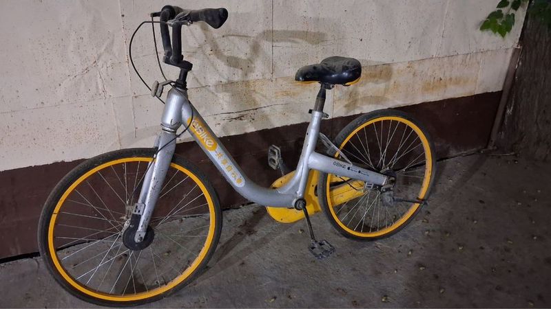 Velosiped sotiladi Velosiped sotiladi