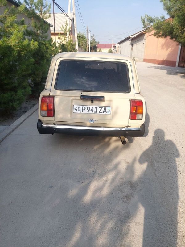Vaz 2104 yili 1987