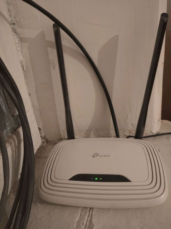 Wi-fi sotiladi 2ta.