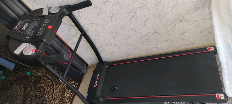 продается беговая дорожка продается беговая дорожка