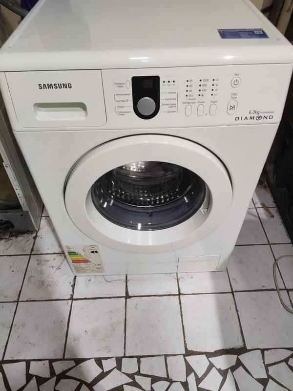 Стиральная машина Samsung 6 kg. Стиральная машина Samsung 6 kg.