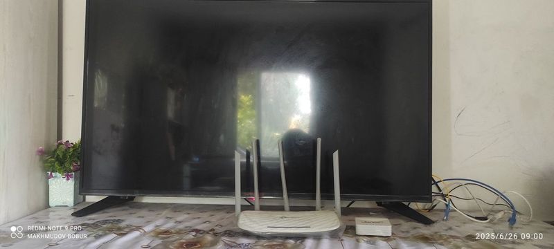 Sotiladi Android tv43 va TpLink router Sotiladi Android tv43 va TpLink router