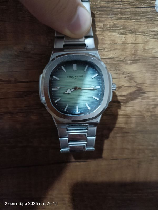 продаю часы PATEK PHILIPPE продаю часы PATEK PHILIPPE