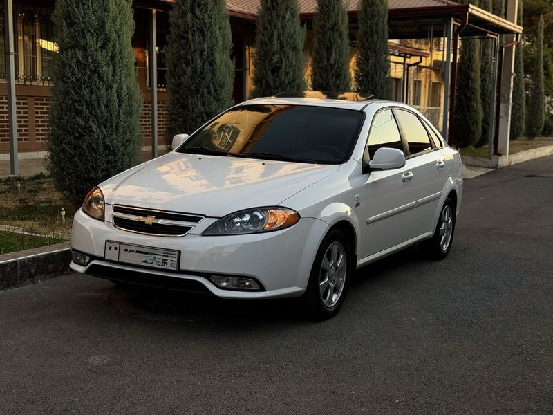 Jentra 2022 A/T Propan Navarot