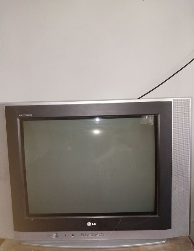 LG televizor FLATRON 54sm ekran LG televizor FLATRON 54sm ekran
