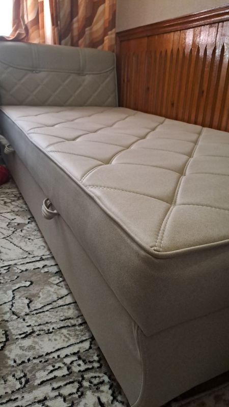 Продам Кровать 90×2,10 Продам Кровать 90×2,10