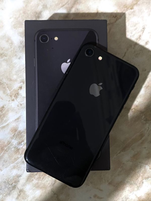 Продается Iphone 8 ideal