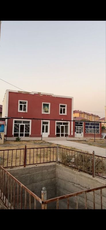 Samarqand Payariqda katta yo’l ustida arzon narxda sotiladigan bino Samarqand Payariqda katta yo’l ustida arzon narxda sotiladigan bino