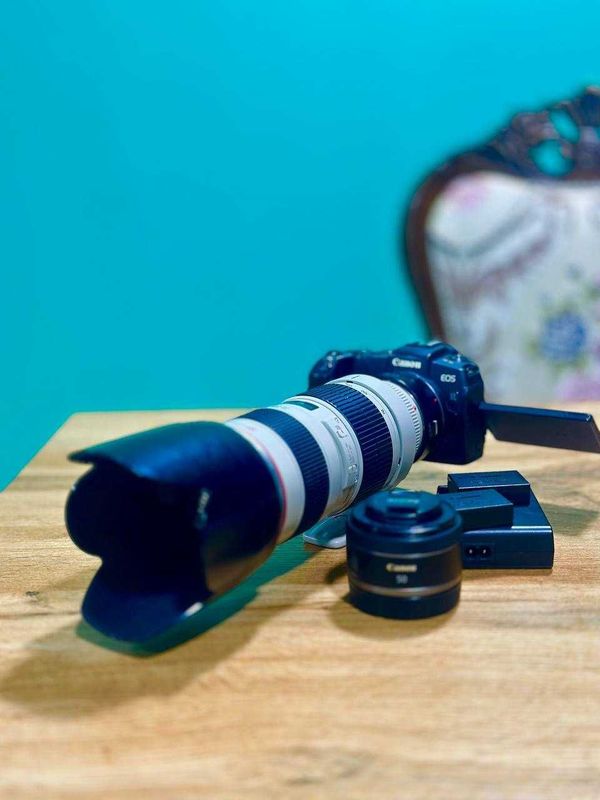 Canon R sotiladi Canon R sotiladi