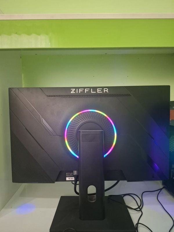 ZIFFLER 24ZI120 FLAD MONITOR FHD 120HZ VGA hdm+dc ips panel rgb