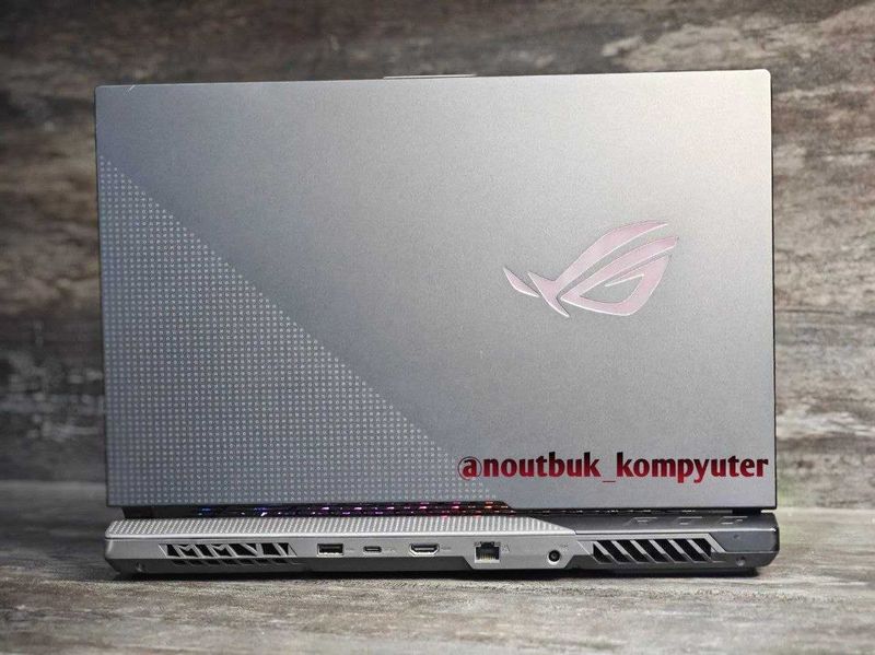 Мощный игровой Asus Rog Strix RTX 3070 Мощный игровой Asus Rog Strix RTX 3070