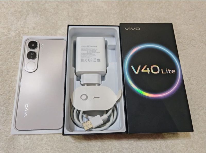 VIVO V40 Lite 5G VIVO V40 Lite 5G