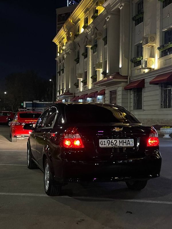 Nexia 3 srochni sotladi